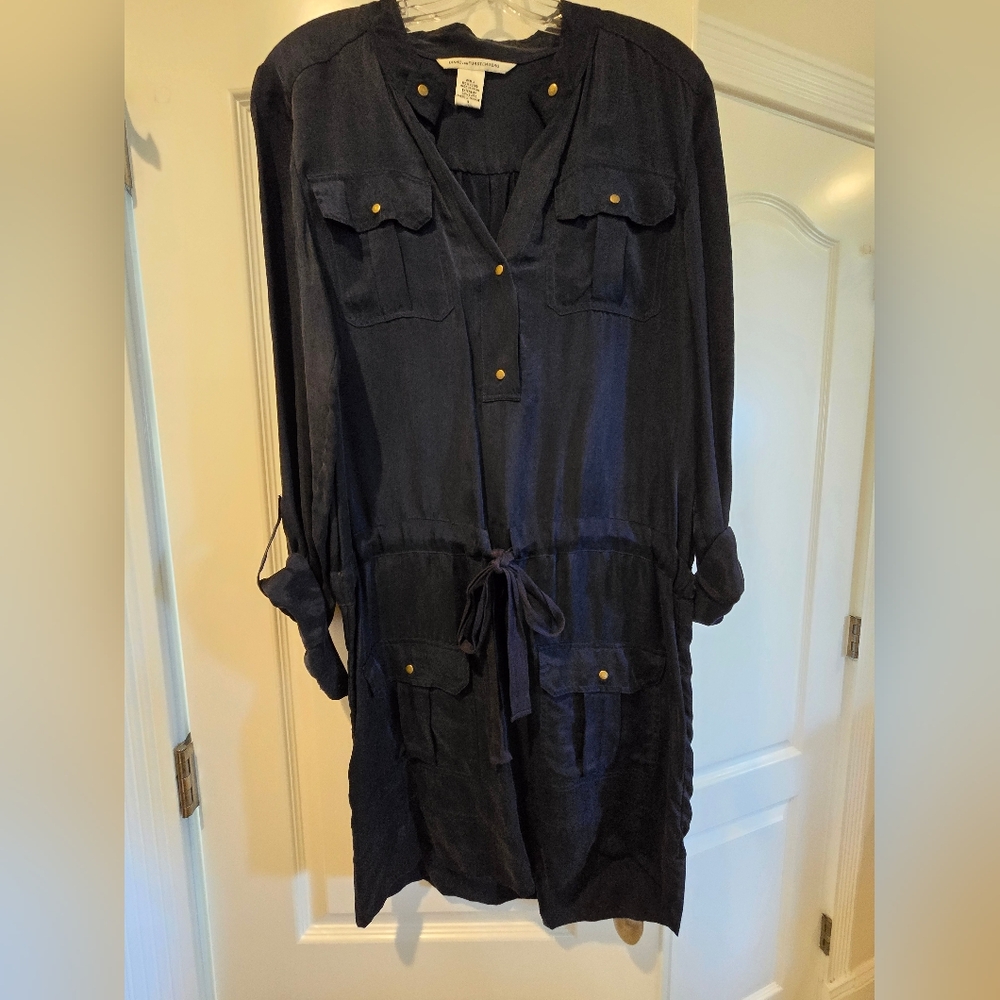 Diane Von Furstenberg navy blue drawstring shirt dress, size 12